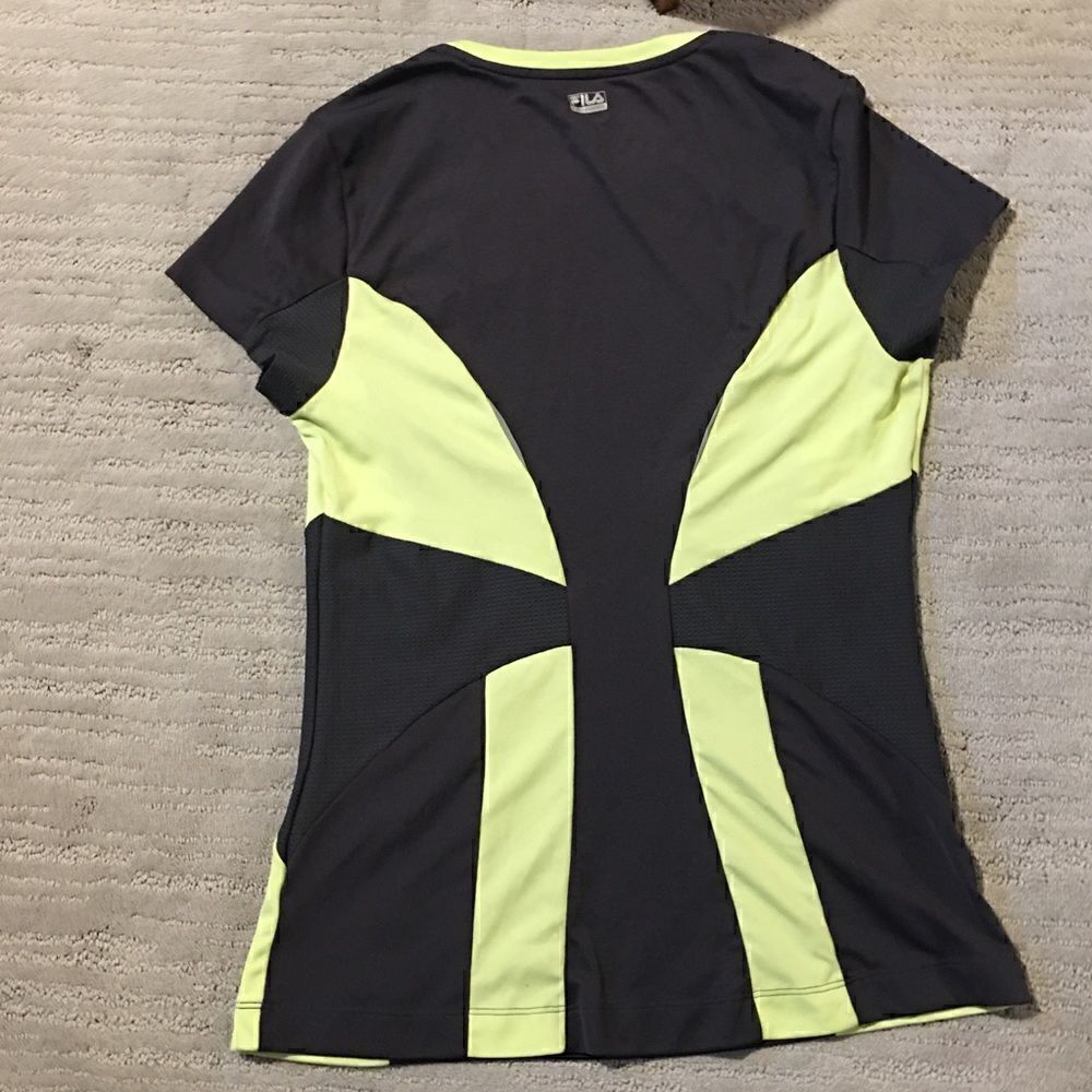 FILA TOP   - Picture 2 of 7